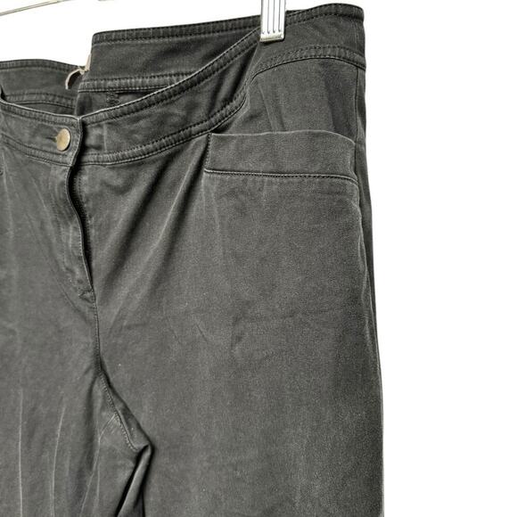 Eileen Fisher Cotton/Spandex Blend Black Chino Tapered Leg Pant Size Medium - Picture 3 of 11